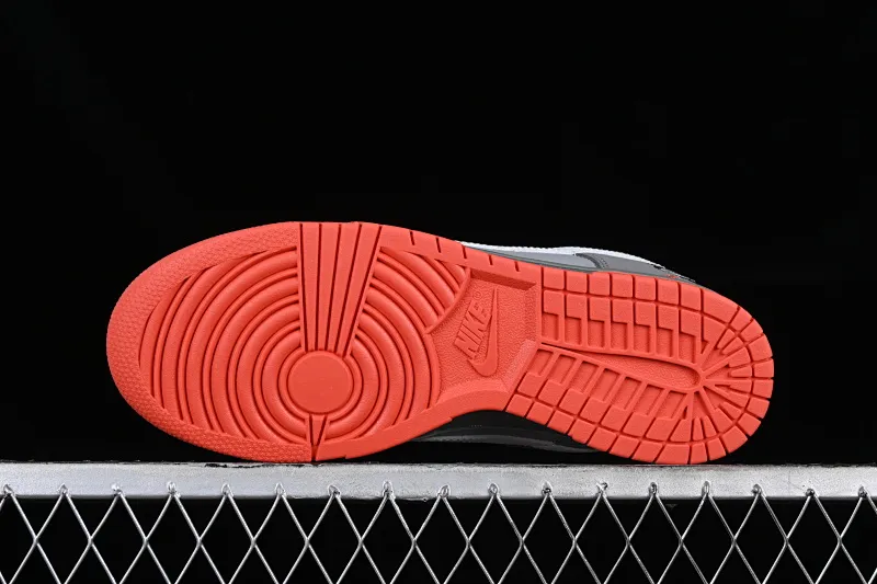 All Categories Nk SB Dunk Series Nk SB Dunk Low Low-top Sneakers K Version Nk Dunk Sb New York Gray Peace Dove New York City Limited SB Low-top Casual Sneakers 304292-011
